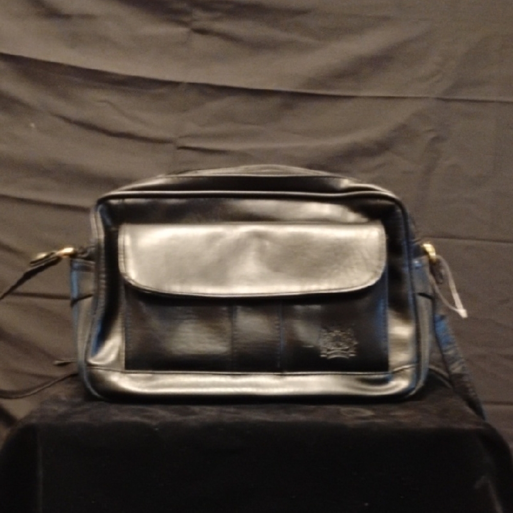 Vintage Daniella Bag  - Black Crossbody